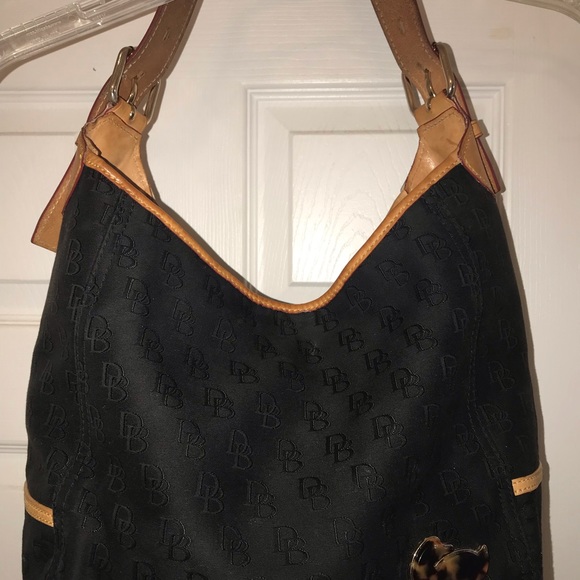 Dooney and Bourke with turtle shell duck emblem very nice - Picture 1 of 6